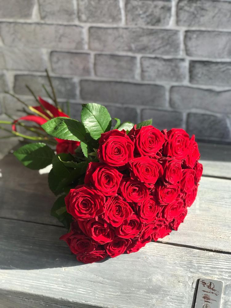 Букет Красные розы Фридом в Большое Мурашкино