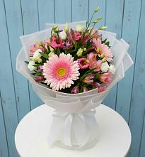 Букет цветов из:  Герберы, Альстромерии и Лизиантусы в Большое Мурашкино