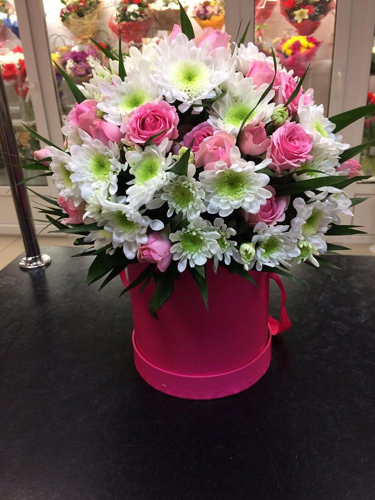 Цветочная композиция из Розы и Хризантемы в шляпной коробке в Большое Мурашкино