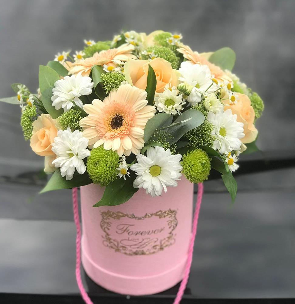 Цветочная композиция из Розы, Герберы и Хризантемы в шляпной коробке в Большое Мурашкино